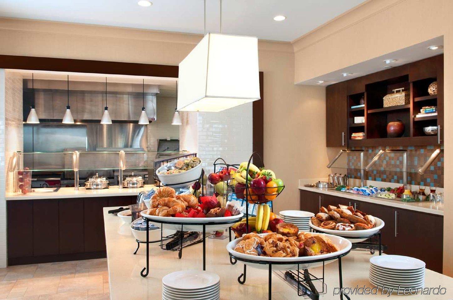 Hilton Garden Inn Амарилло Ресторан фото